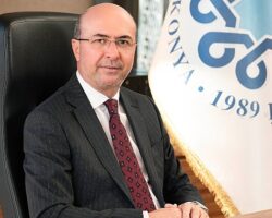 Selçuklu Belediye Başkanı Ahmet Pekyatırmacı, 15 Temmuz Demokrasi ve Milli Birlik Günü dolayısıyla bir mesaj yayımladı