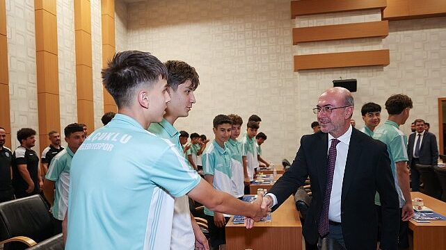 Selçuklu’nun Şampiyon Sporcuları Başkan Pekyatırmacı ile Buluştu