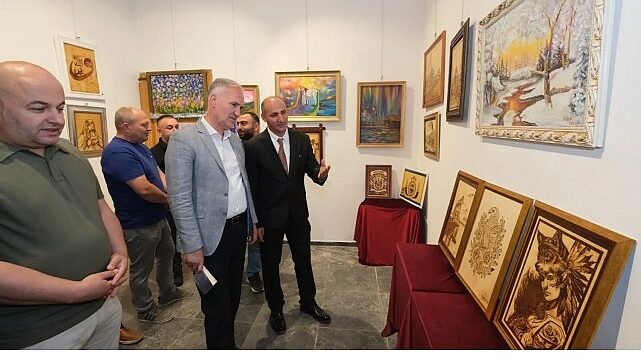 Yüksel Kılıçoğlu’nun Kişisel Resim Sergisi İnegöl Kent Müzesi’nde Açıldı
