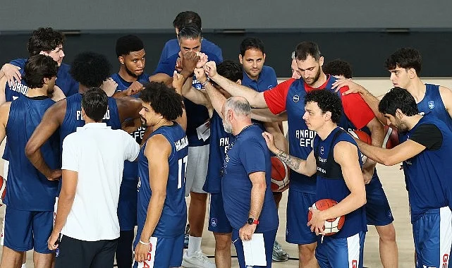 Anadolu Efes 2026–2027 sezonunu açtı