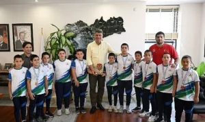 Başkan Kocaman, Şampiyon Güreşçilerle Buluştu