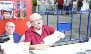 Edremit Kitap Fuarı’nda beşinci gün;  Demokrasi, tarih, edebiyat ve tiyatro aynı sahneye taşındı