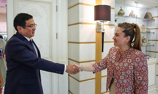 Kırgız Cumhuriyeti Antalya Başkonsolosu Başkan Vekili Özdemir’i ziyaret etti