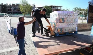 Kırtasiye malzemelerinin dağıtımı devam ediyor