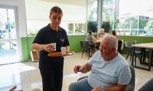 “Maltepe Belediyesi Emekli Dayanışma Evi” uygun fiyatlarıyla emeklilerin göz bebeği oldu