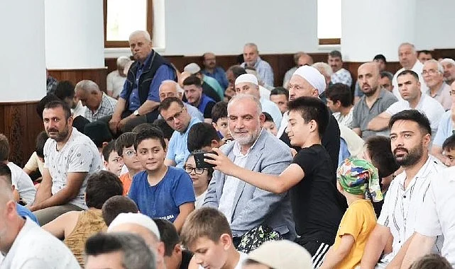 O İlçede Camiler Çocuklarla Doldu Taştı