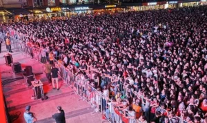 Başkan Çerçioğlu On Binlerce Aydınlıyı Atatürk Kent Meydanı’nda Kurtuluş Coşkusunda Buluşturdu