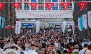 İEF’de eğlence ve sürprizler bir arada